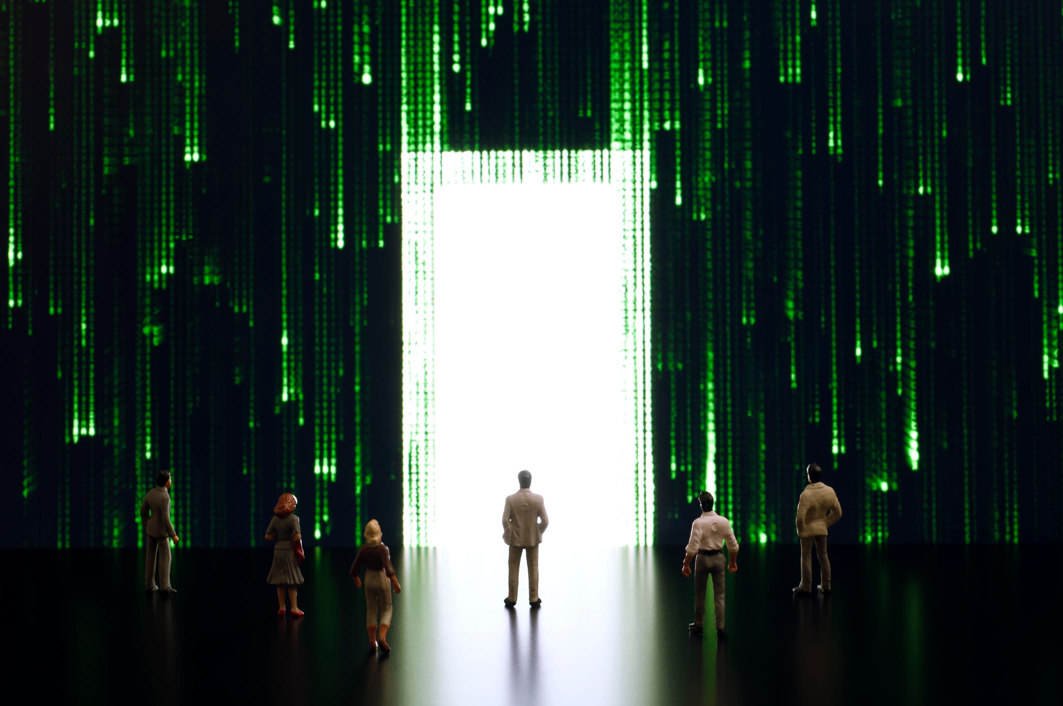 De Hollywoodfilm ‘The Matrix’ schetst dit soort omgeving waarbij mensen ondergedompeld zijn in een virtuele wereld terwijl ze als biologische batterijen fungeren voor de machines die de wereld hebben veroverd. 