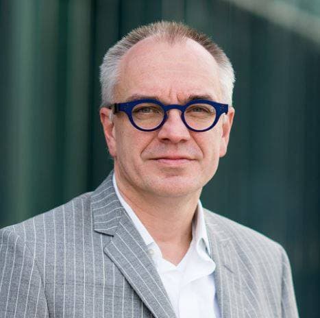 Chris Van Hoof Artsenkrant R&D Connected Health Solutions