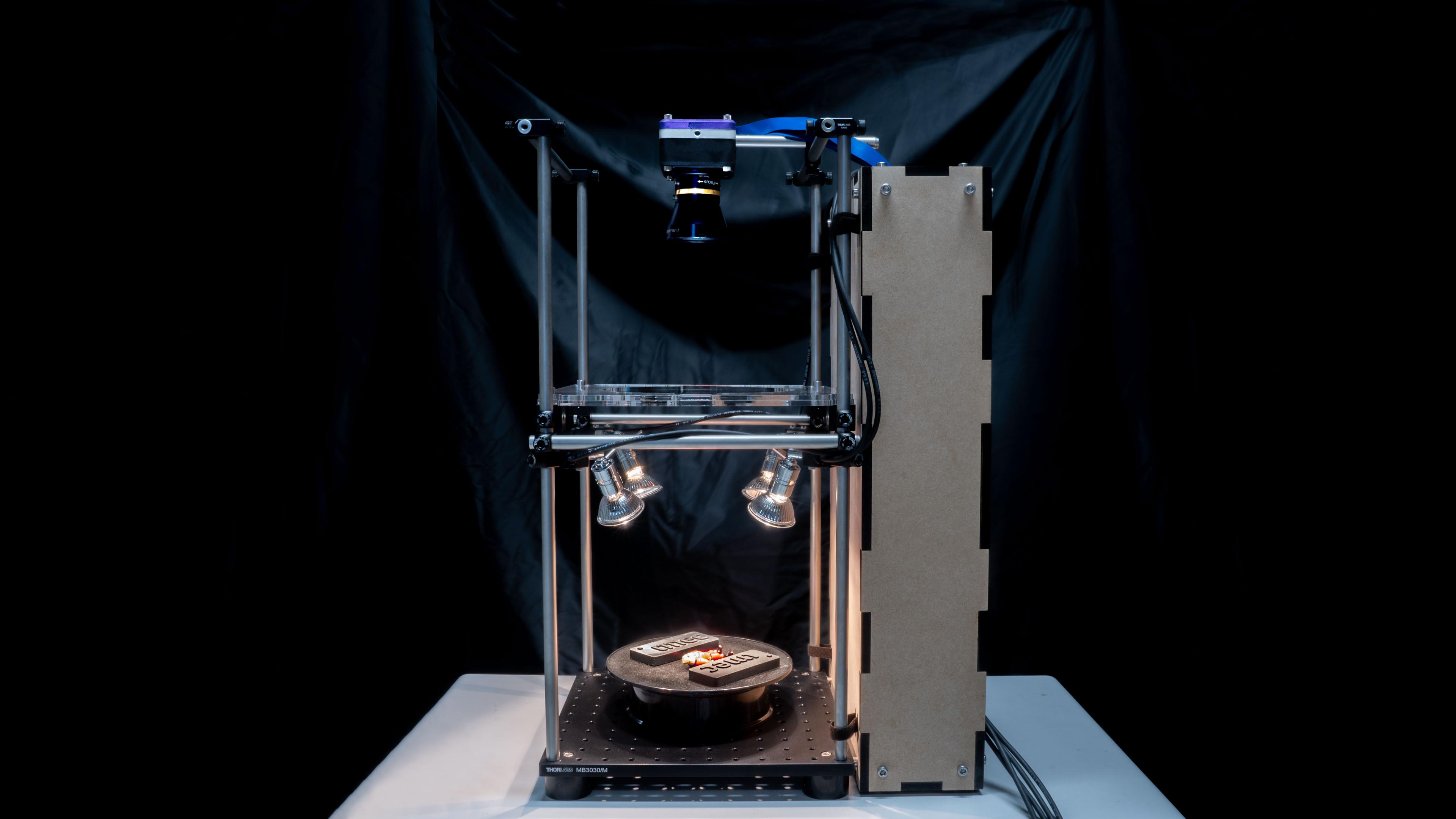 Imecs camera-geïntegreerde demonstratieopstelling van een SWIR-beeldsensor bestaande uit een dunnefilm-fotodetector aangebracht op een Si-CMOS-uitleescircuit.